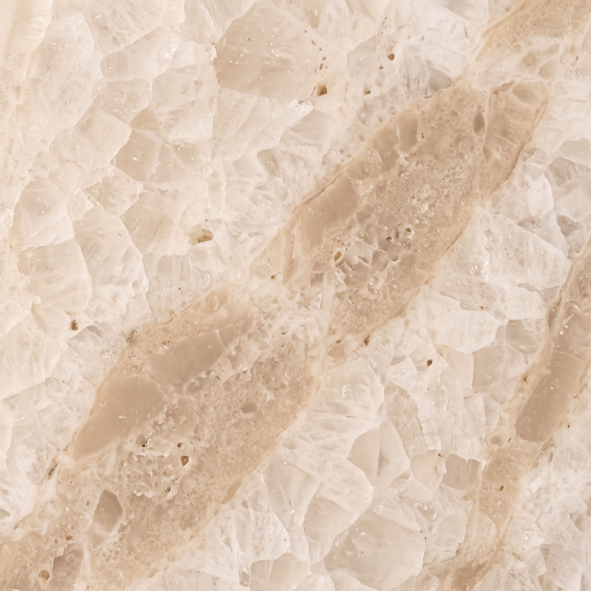 تفصيل مُكبَّر لملمس IVORY PEARL
